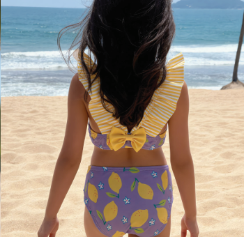 VER. MALLA BIKINI NENA CON VOLADOS EN BRETELES  Y CULOTTE "LIMONES"