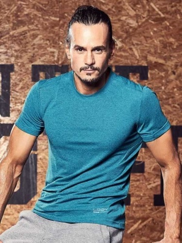 OFERTON - LODY SPORT REMERA HOMBRE MANGA CORTA DE MICROFIBRA Y LYCRA MELANGE CON LOGO REFLEX