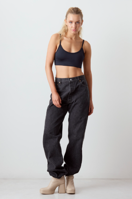 CORPIÑO TOP CON BRETEL FINO SIN TAZA DE MICROFIBRA DOBLE