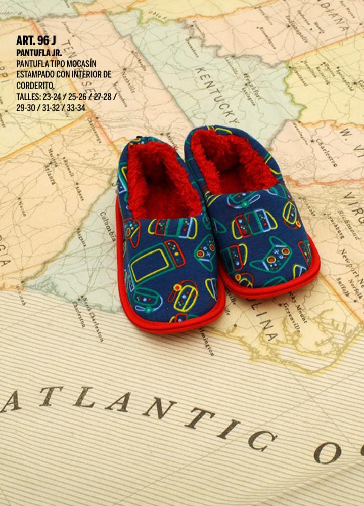 INV. PANTUFLA NIÑO TIPO MOCASIN CON CORDERITO ADENTRO ESTAMPADA