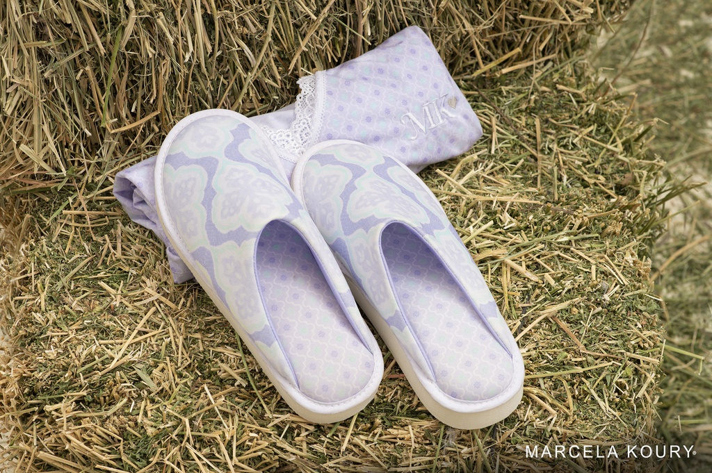 LIQUIDACION ! - INV. PAR DE PANTUFLAS ESTAMPADAS &quot;STELLA&quot;