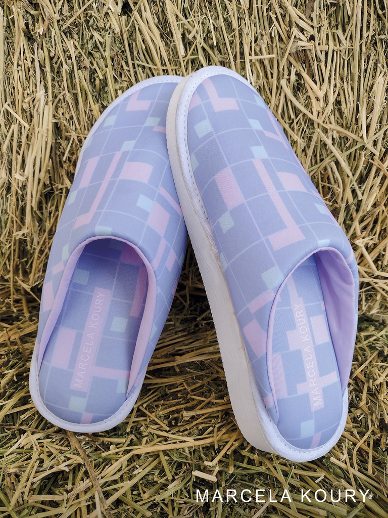LIQUIDACION ! - INV. PAR DE PANTUFLAS ESTAMPADAS &quot;MONDRIAN&quot;