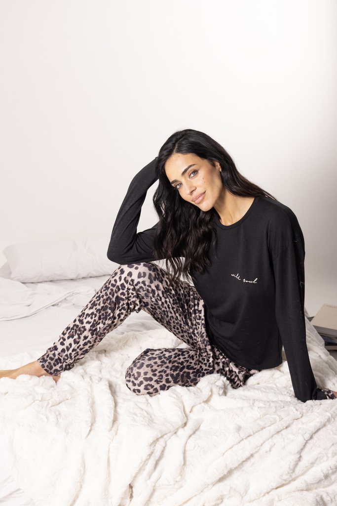  INV. PIJAMA CAMISETA LISA Y PANTALON ANIMAL PRINT