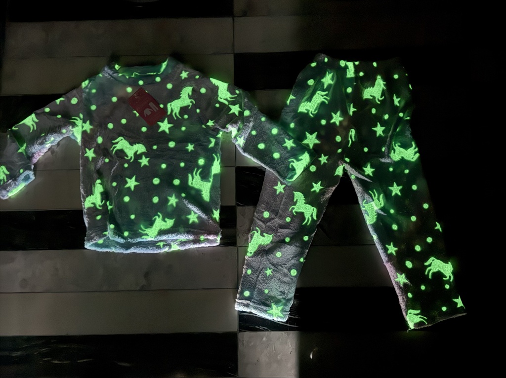 INV. PIJAMA DAMA POLAR SOFT LUMINOSO brilla en la oscuridad