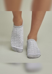 [MKS6047] MEDIA INVISIBLE HOMBRE CON MOTIVO PRESS "MK HOMME"