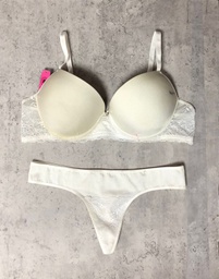 [SIG1520] CONJUNTO TASA SOFT SIN PUSH UP DE PUNTILLA (MANCHADO X ESO EL PRECIO)